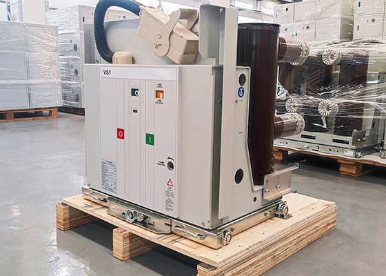 VS1 Electrical Equipment Vacuum Circuit Breaker 12kv 50hz Three Phase Power 630A